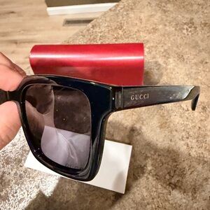 Gucci Dark Frame Sunglasses